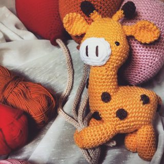 Tanti preparativi in questi giorni per i prossimi market e un po' di ordini, la magia di girarsi e trovare piccoli e morbidi amici in ogni angolo della stanza!

#tintarelladilana 
#knit
#knittingstories 
#knittingdiary 
#knittinginspiration 
#crochet
#crochetdiary 
#crochetstories 
#crochetdesign 
#crochetaddict 
#crochettoy 
#amigurumi
#amigurumist 
#amigurumiaddict 
#amigurumimobile 
#maglieria 
#uncinetto
#uncinettobimbi 
#lavoriuncinetto